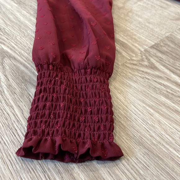 DR2 burgundy top size extra small - Picture 6 of 6